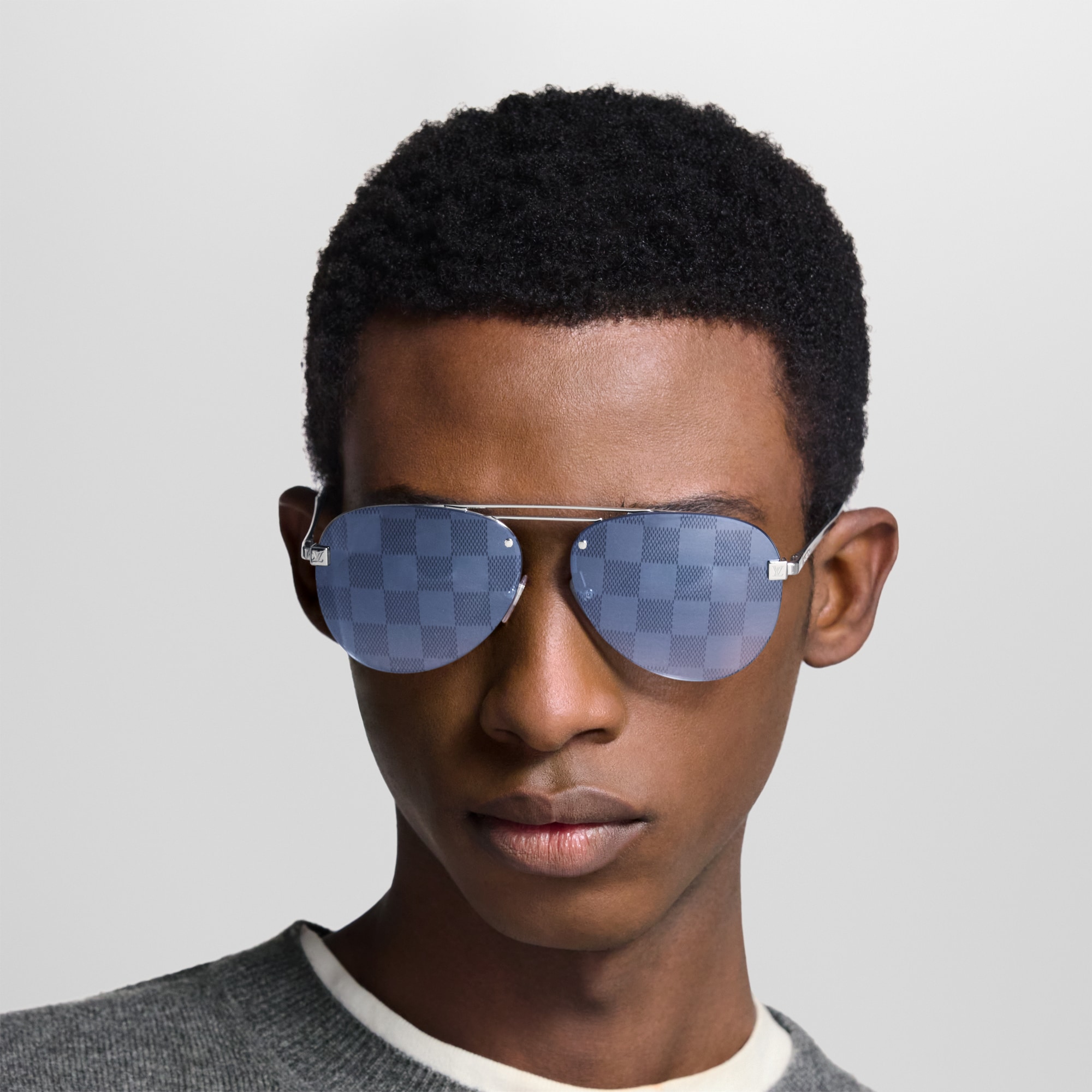 Clockwise Sunglasses . - Obs 15 - Z1271W | LOUIS VUITTON